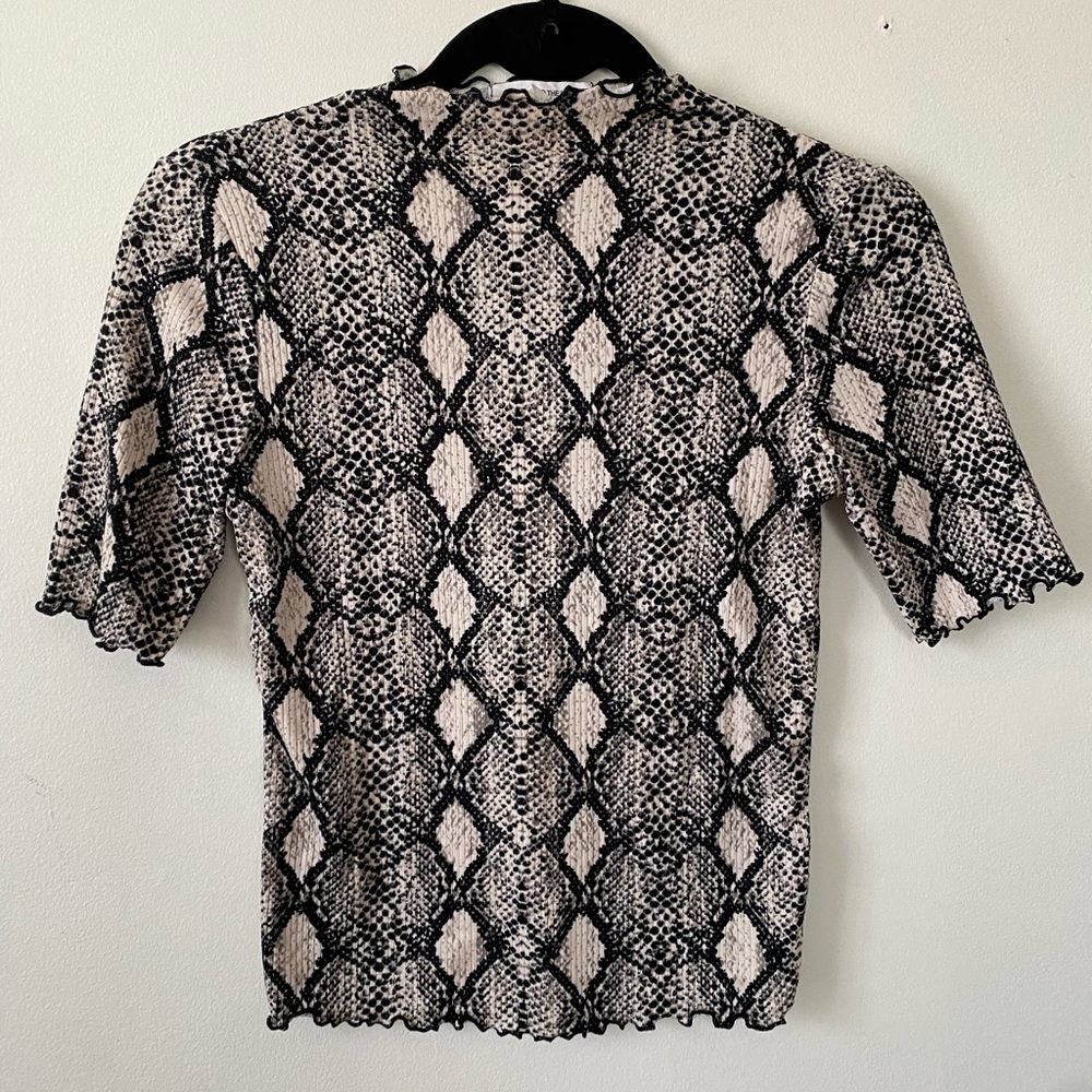 Snakeprint Ribbed Shirt NWOT